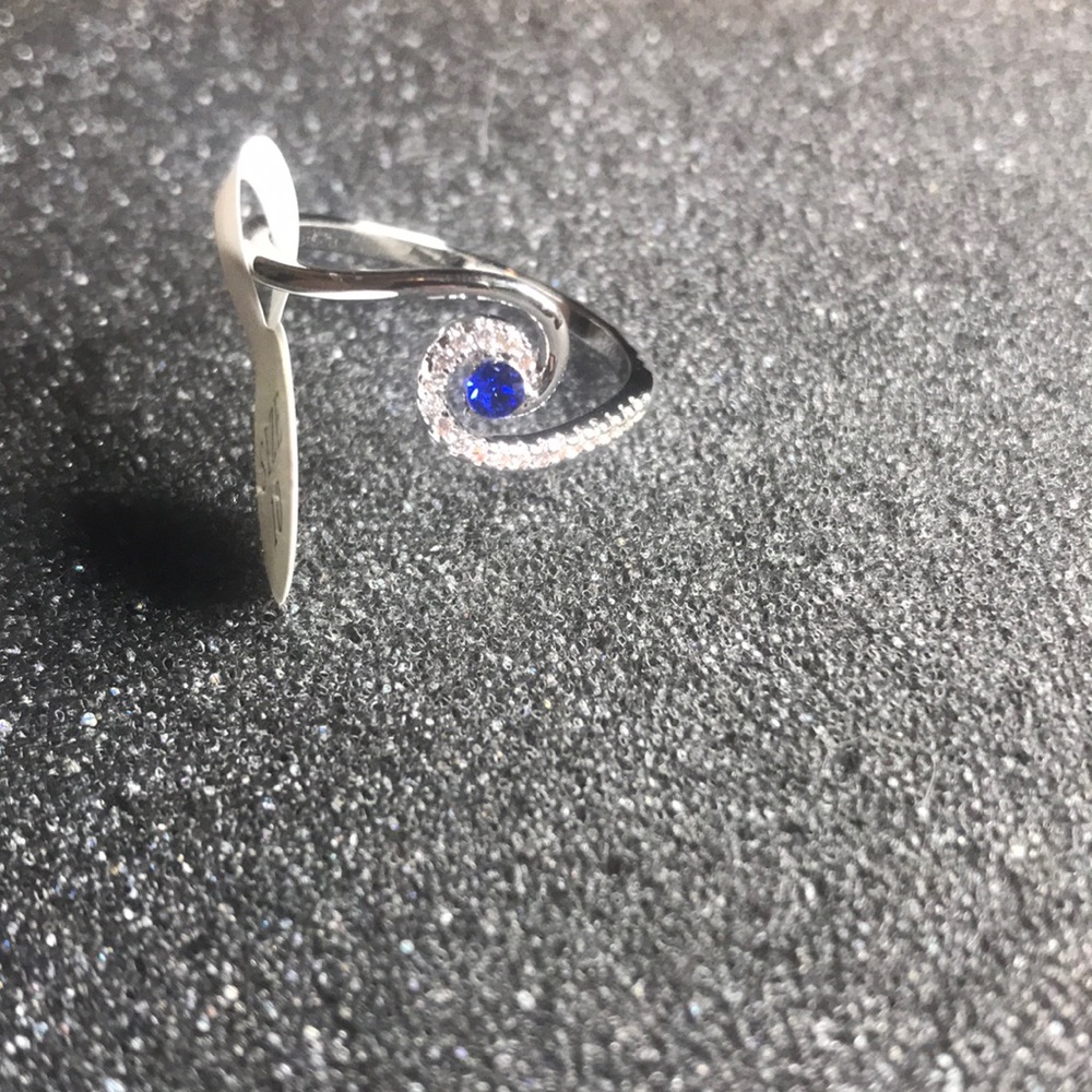 Fragrant Jewels size 10 ring